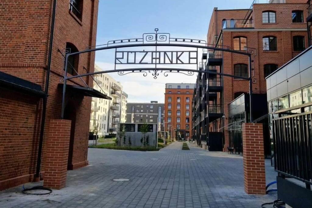 Apartament W Starym Mlynie Loft Rozanka Breslau Exterior foto